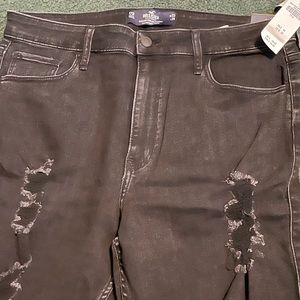 HOLLISTER SIZE 17R RIPPED STYLE